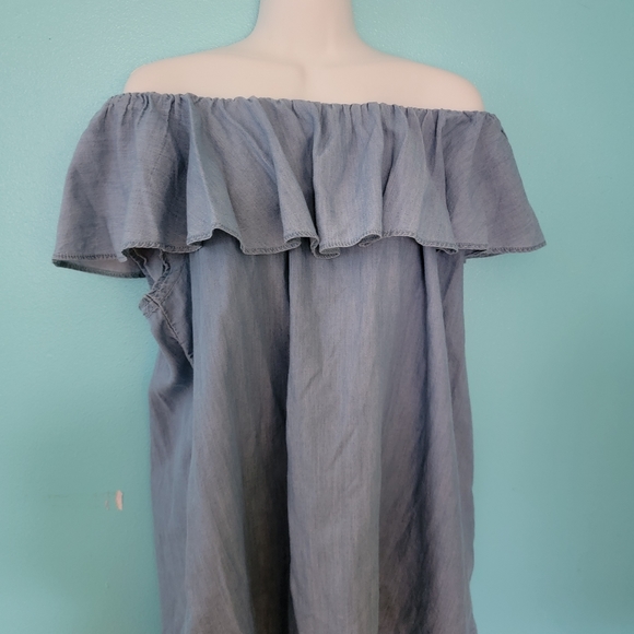 Nwot Chambray Denim Off Shoulder Top - Picture 1 of 7
